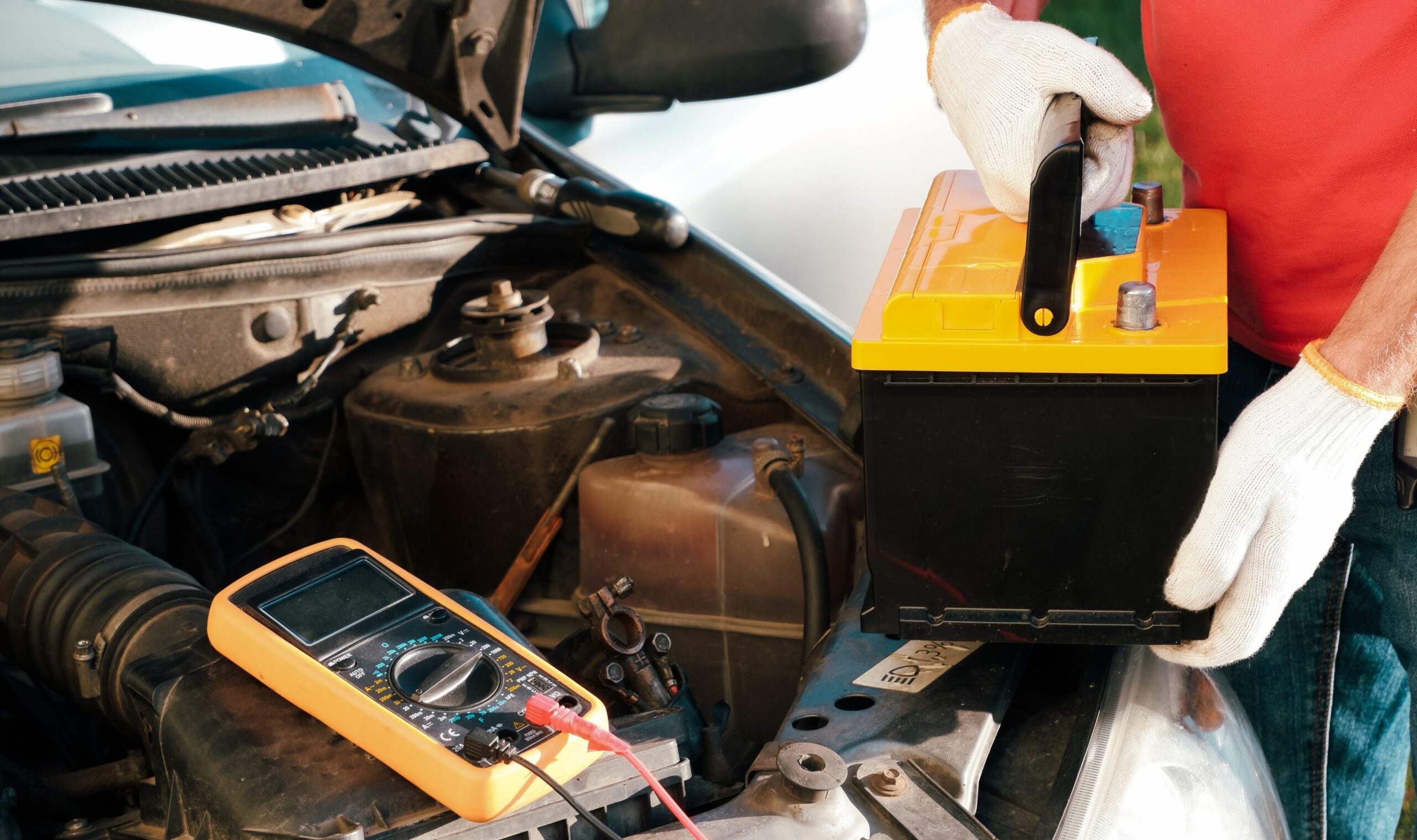 Hassle-free car battery changes by expert technician